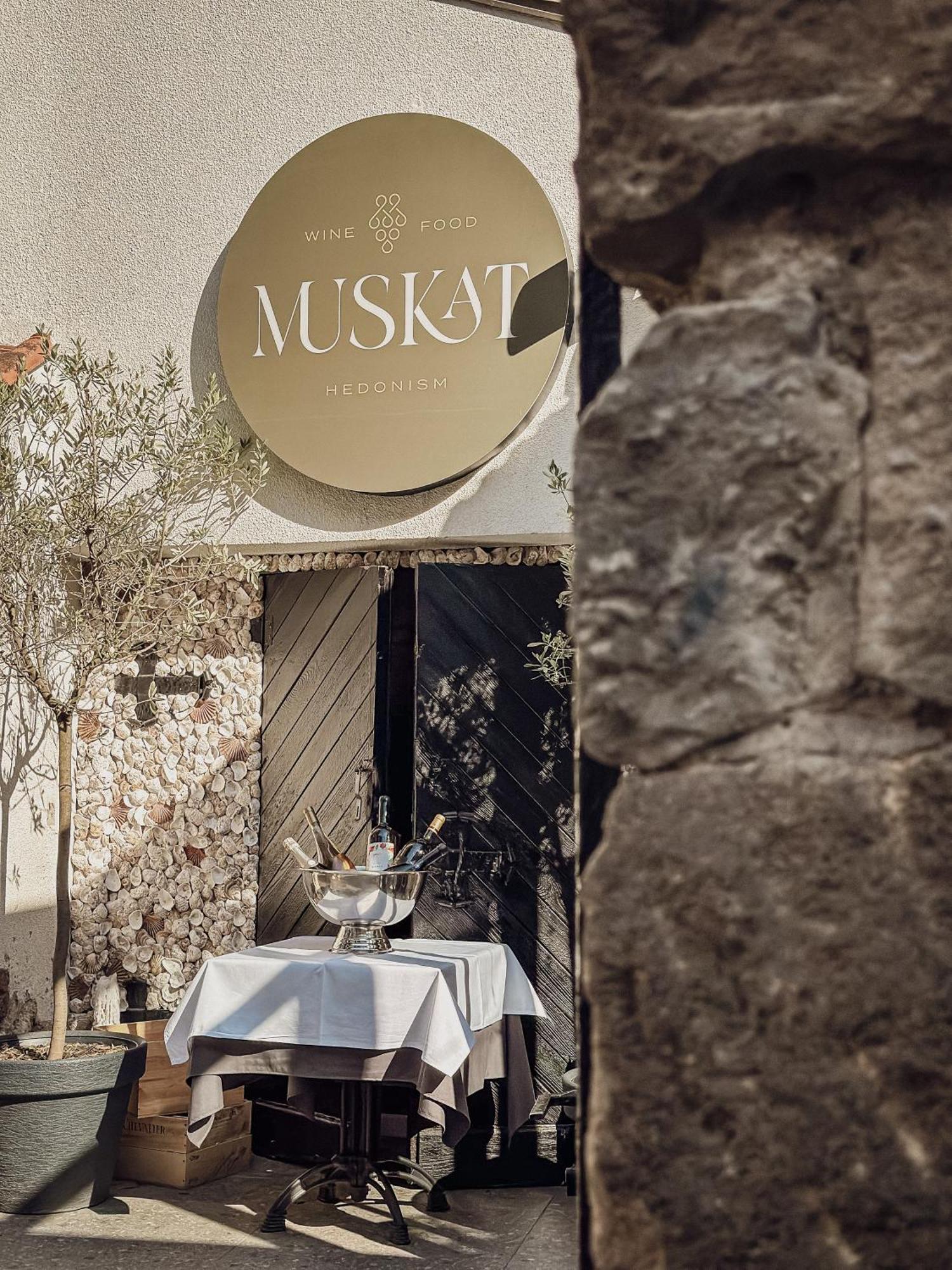 Hotel Dum By Muskat Belgrade Exterior photo
